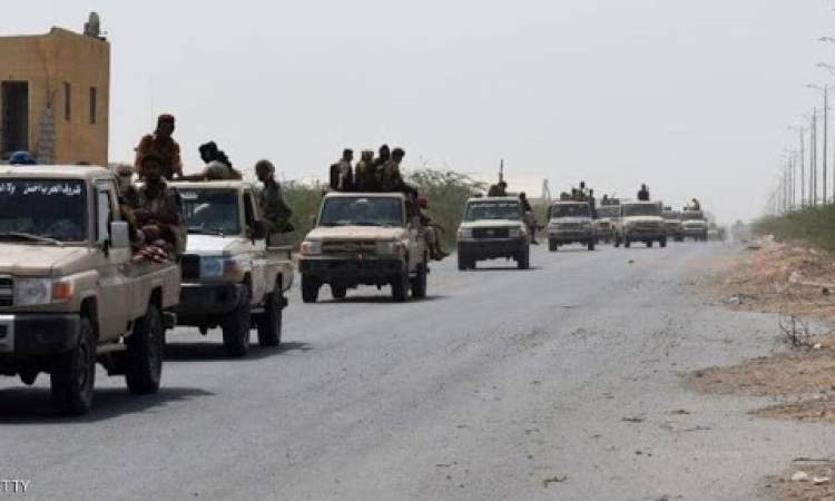 الانتقالي يدفع بتعزيزات عسكرية ضخمة إلى شبوة لمواجهة تمدد قوات طارق صالح